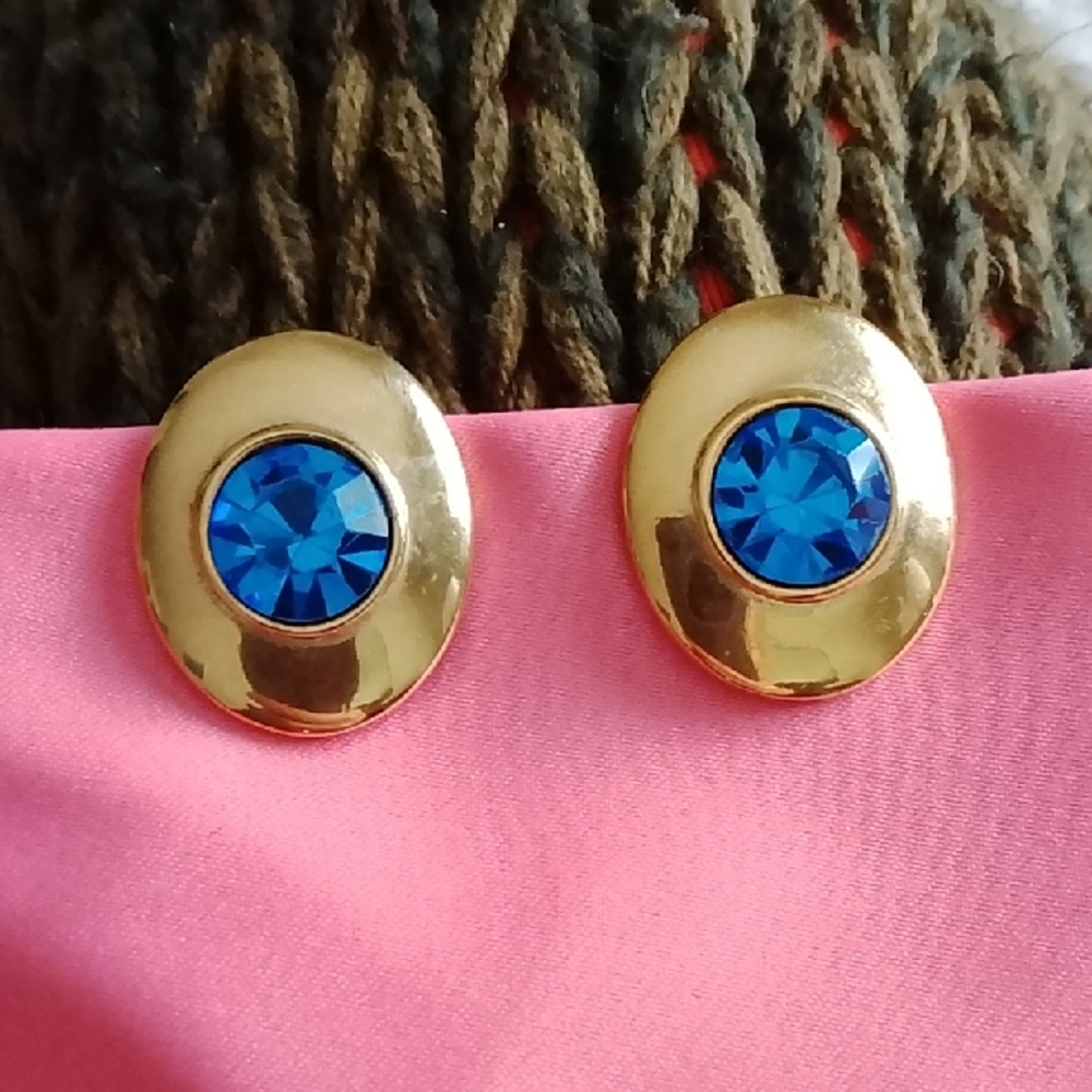 S.A.L Swarovski Signed Ravoli Blue Crystal Gold Clips Vintage